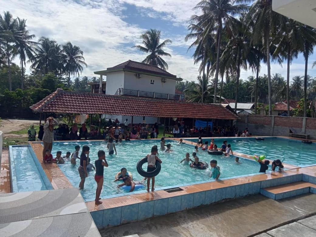 Sapu Nyapah Losmen Syariah Tanjung Setia Biha Eksteriør billede